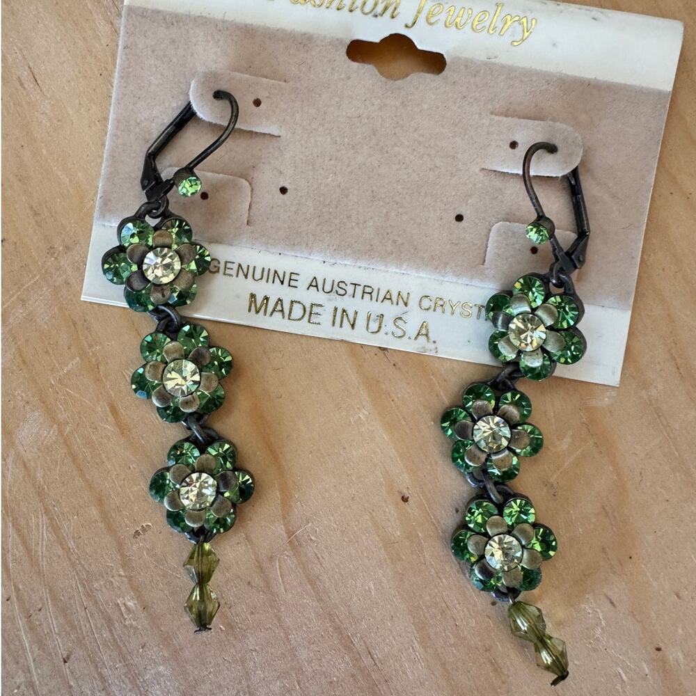 Austrian Crystal Chandelier Daisy Earrings Green & Yellow NWT Statement